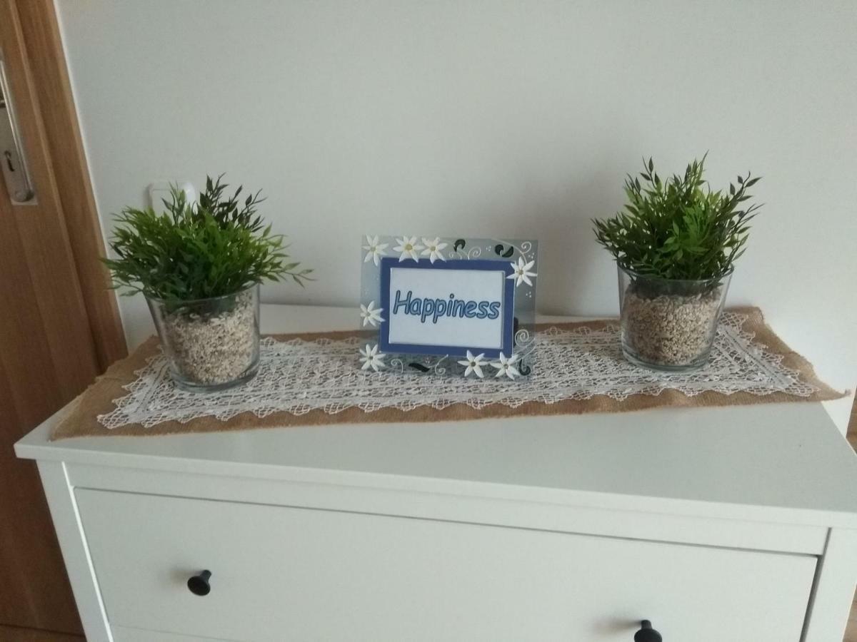 Apartment "Happiness" Near Metro And Center أثينا المظهر الخارجي الصورة